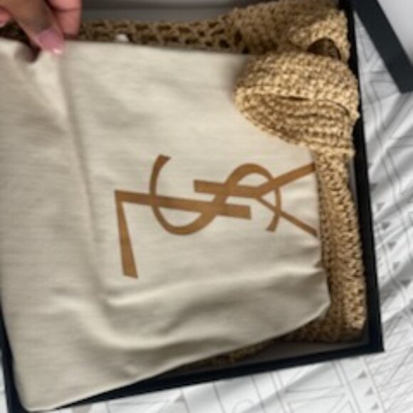 COPY - Yves Saint Laurent Icare in Raffia - Picture 6 of 16